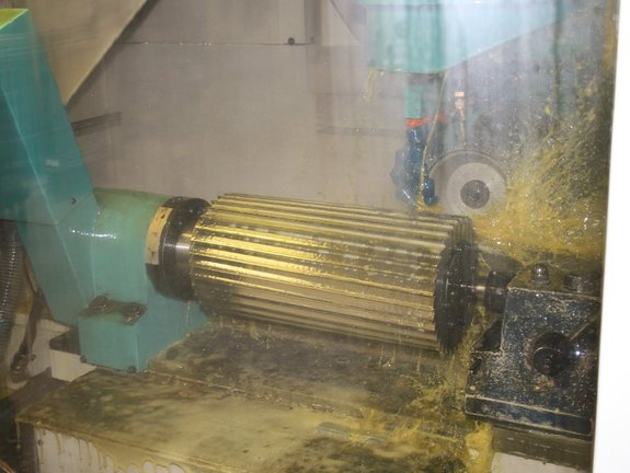 CNC Werkzeugschleiferei in Schleswig-Holstein, Kunststoffbranche, Schneidrotor Schneidrotor wird nachgeschliffen